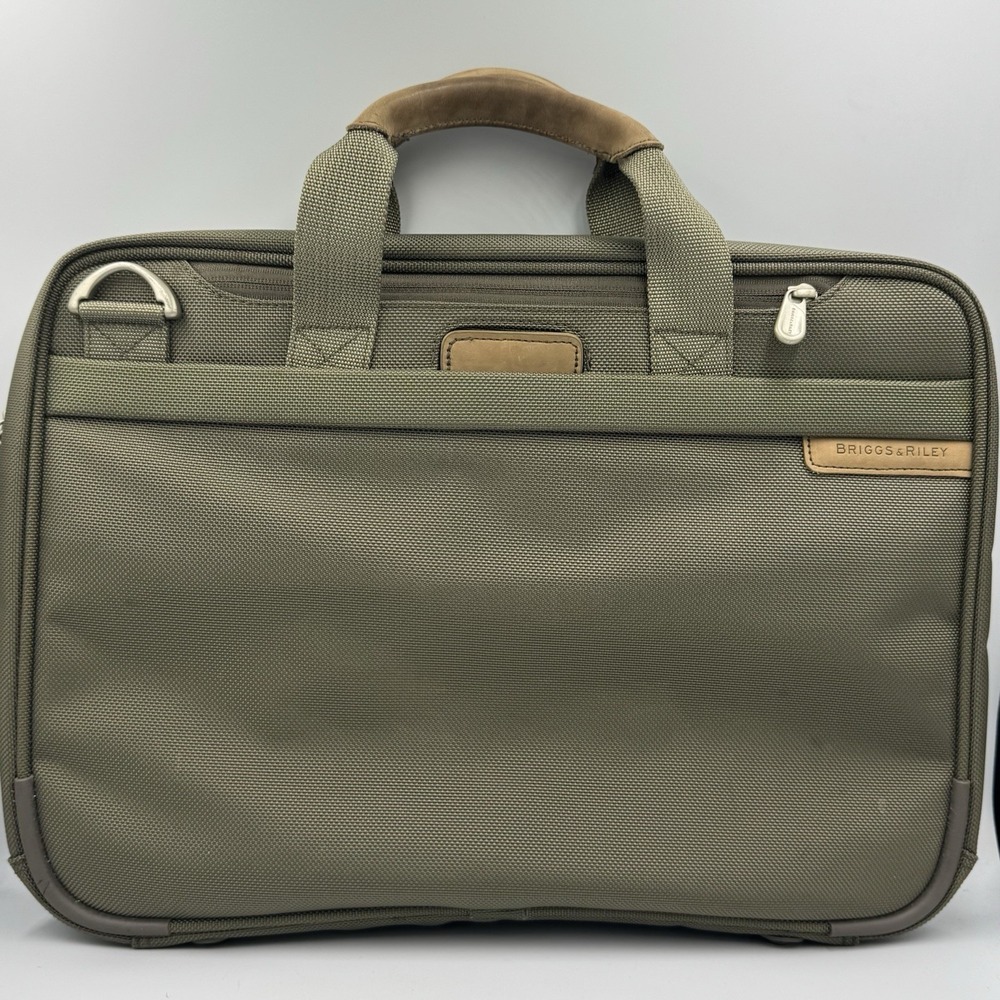 Briggs & Riley TravelWare Laptop Bag Olive Nylon Briefcase Speedthru Sleeve